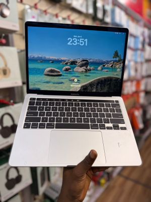 Apple 2020 MacBook Pro 13.3 Inch M1 8GB RAM SSD Touch Bar & Touch Id 512GB Space Grey(Used)